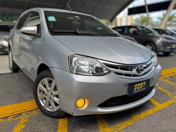 TOYOTA ETIOS 1.5 XLS 16V FLEX 4P AUTOMÁTICO TOYOTA ETIOS 1.5 XLS 16V FLEX 4P AUTOMÁTICO